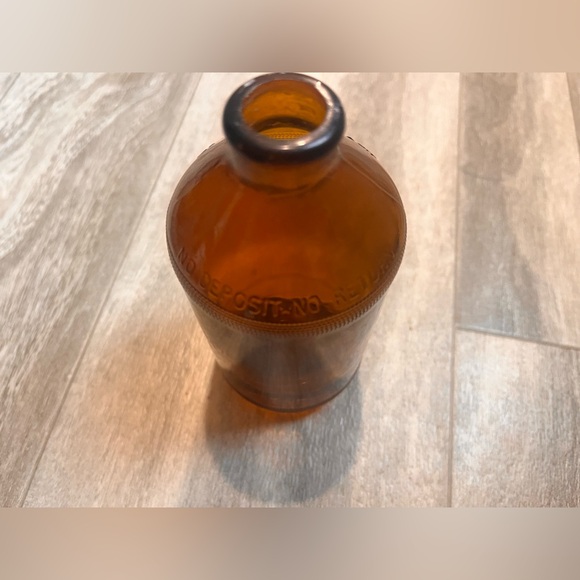 3 - vintage 1930-1940s Amber/ Brown Glass Bottle Set - Home Accents - Picture 2 of 6